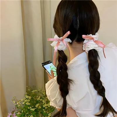 三条黑暗的街道